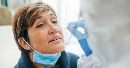 Punkt Wymazowy COVID-19 Synevo dla pasażerów w Porcie Lotniczym Warszawa/Modlin dostępny od 1 marca 2021 r. punkt wymazowy modlin